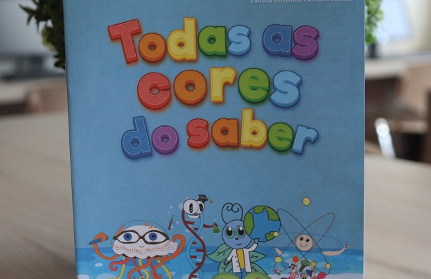 Livro criado com a proposta de incentivar a pesquisa científica entre os jovens estudantes será lançado pela Faccat