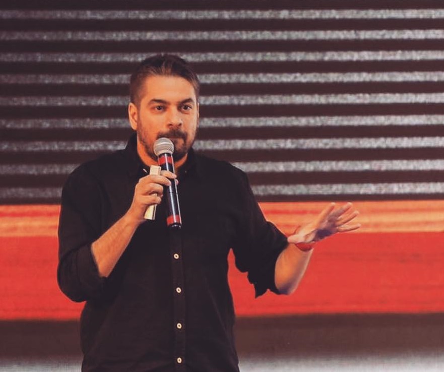 Programação do Senac Taquara na Feira de Oportunidades 2022 terá palestra com o comunicador Luciano Potter