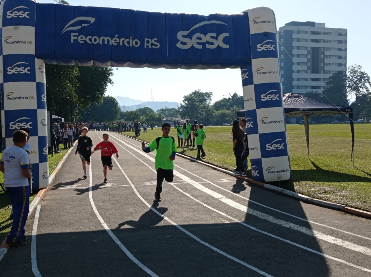 Provas de Atletismo dão início aos Jogos Estudantis de Taquara
