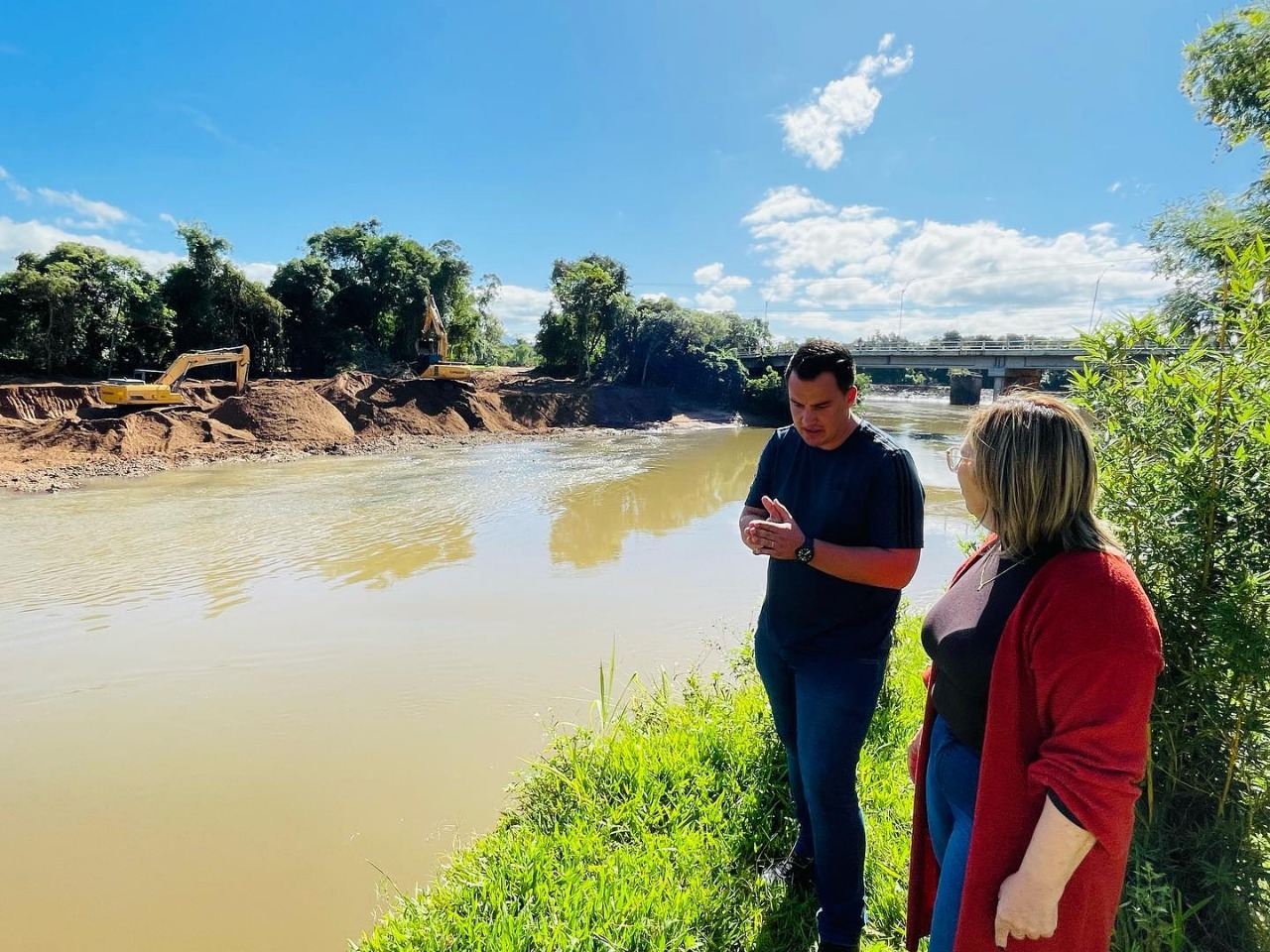 Segunda fase das obras de desassoreamento do Rio Paranhana estão sendo realizadas pelas prefeituras de Taquara e Parobé
