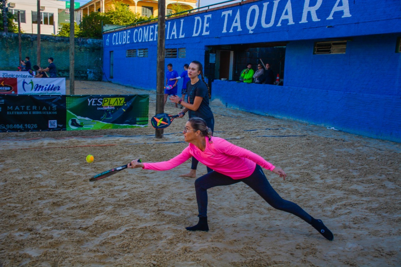 Dezenas de atletas participam da segunda edição do Taquara Open de Beach Tennis