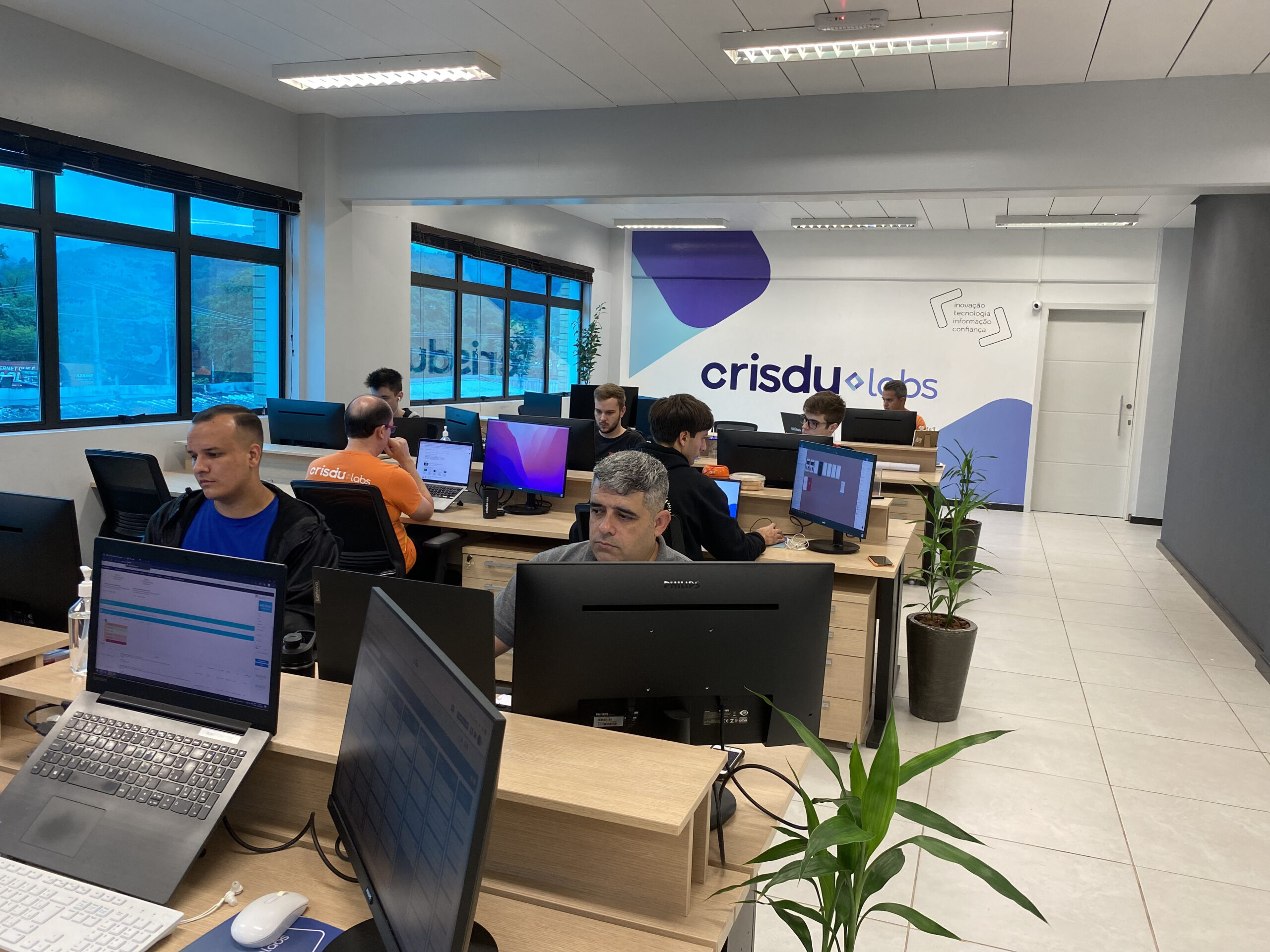 Unidade voltada para tecnologias digitais e inovação é aberta pelo Grupo Crisdu em Três Coroas