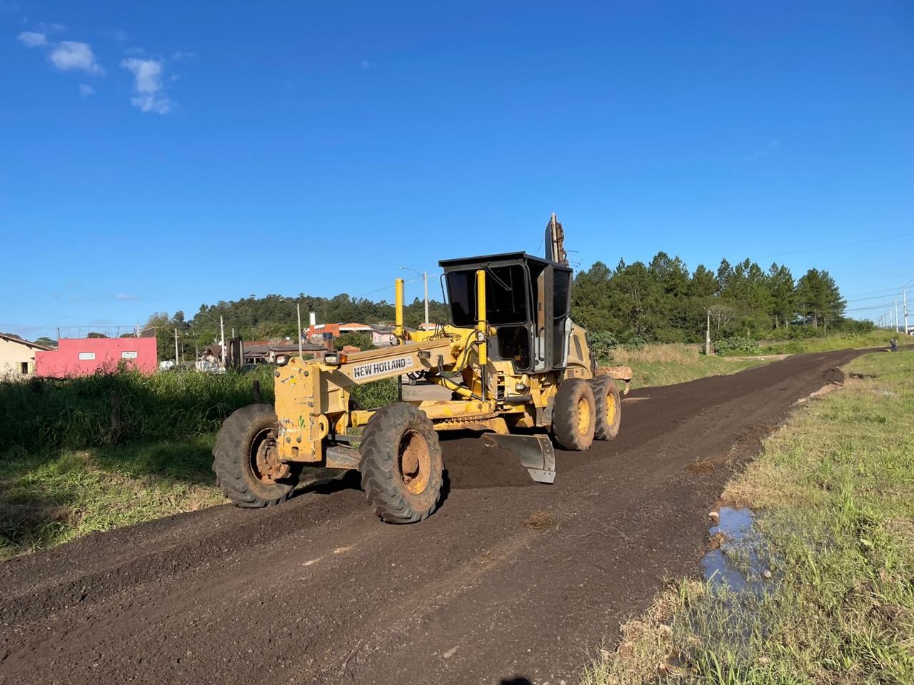 Rua de acesso ao bairro Eldorado em Taquara recebe camada de asfalto fresado