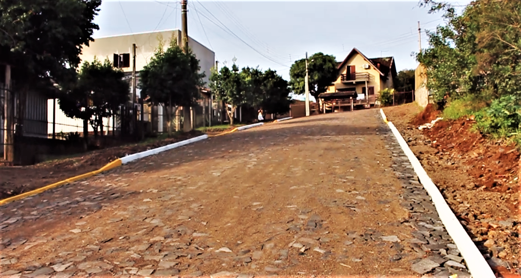 Pavimentação de mais uma rua é concluída em Parobé
