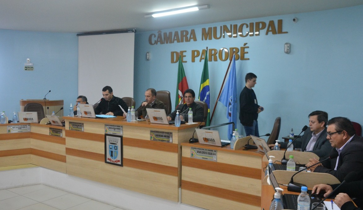 Câmara de Vereadores de Parobé aprova financiamento de até R$ 5 milhões para o Executivo e projeto Vereador Mirim