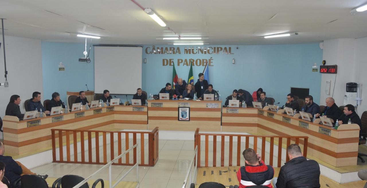 Vereadores de Parobé aprovam reajuste para servidores e alteração no plano de carreira dos professores