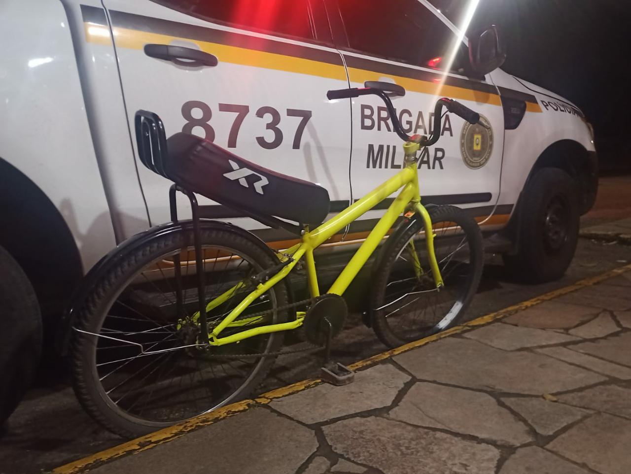 Homem é preso em flagrante após roubar bicicleta em assalto