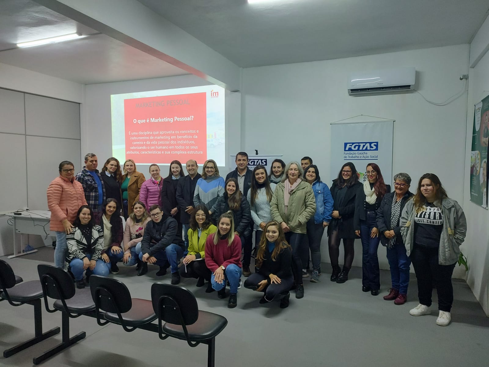 FGTAS/SINE e Secretaria de Desenvolvimento Social de Rolante promovem palestra sobre Marketing Pessoal