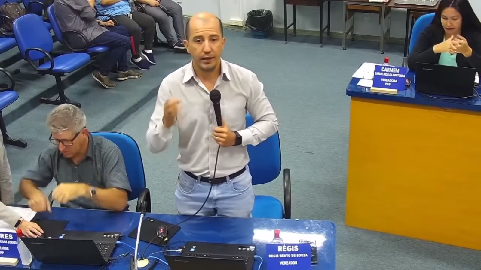 Comissão da Câmara alega inconstitucionalidade e rejeita projeto de Régis para anular termo da Prefeitura de Taquara com Corsan