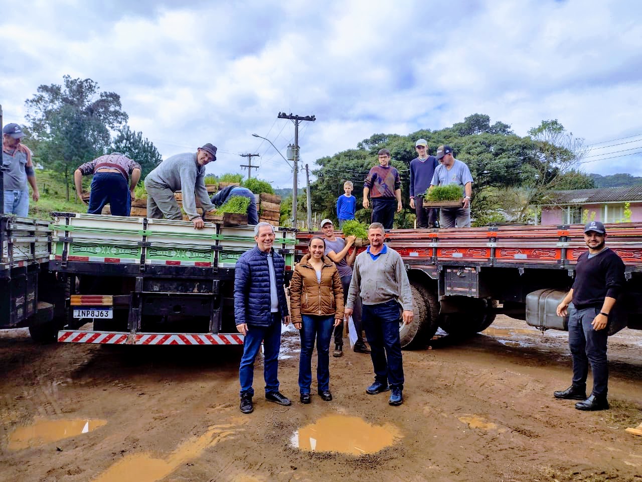 Produtores rurais de Taquara são beneficiados com 96 mil mudas de acácia negra