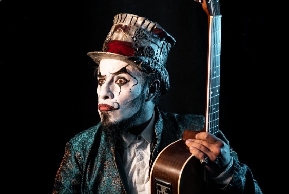 Espetáculo “O Teatro Mágico”, com Fernando Anitelli, estará em Taquara no próximo dia 25