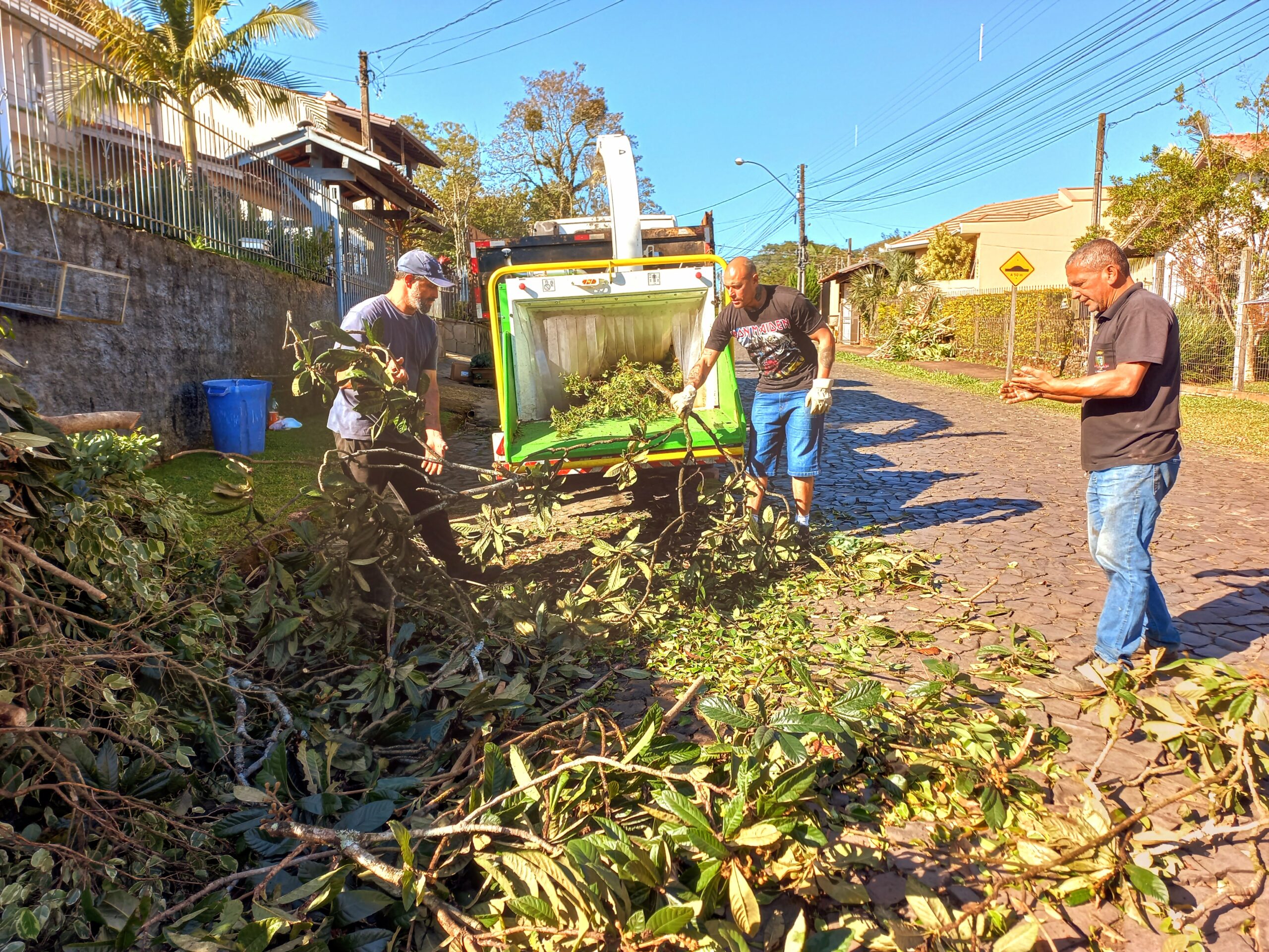 Recolhimento de podas é feito nos bairros Empresa, Cruzeiro e Jardim do Prado em Taquara