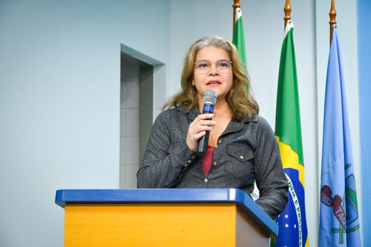 Movimento popular ‘Taquara Sem Carroças’ realiza manifestação na Câmara de Vereadores