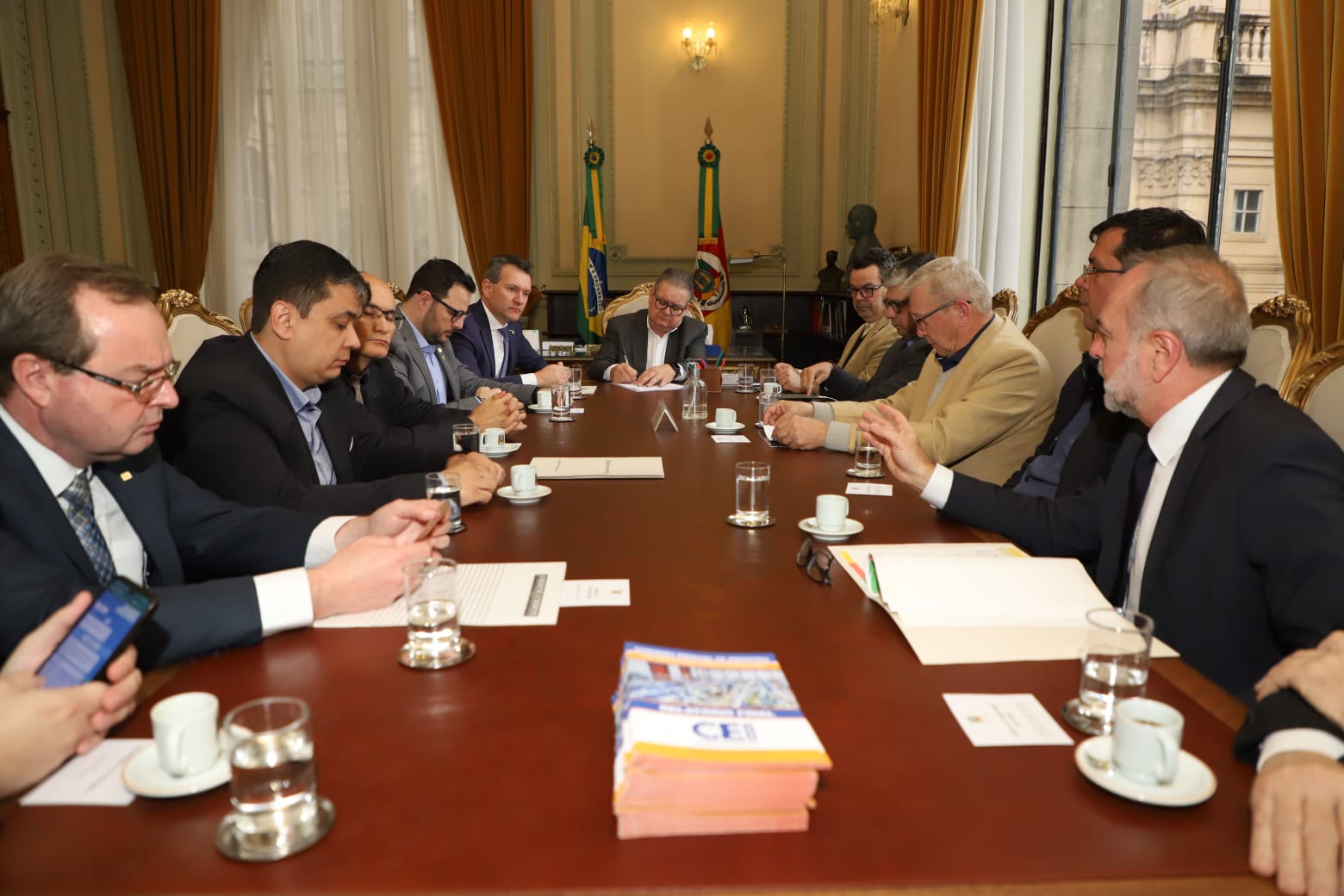 Setor calçadista apresenta proposta de atualização da sistemática de cálculo de ICMS
