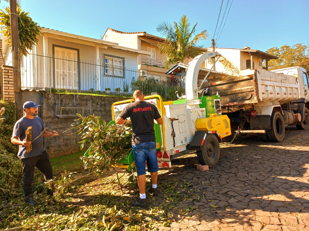 Taquara conclui o serviço de recolhimento de podas na cidade