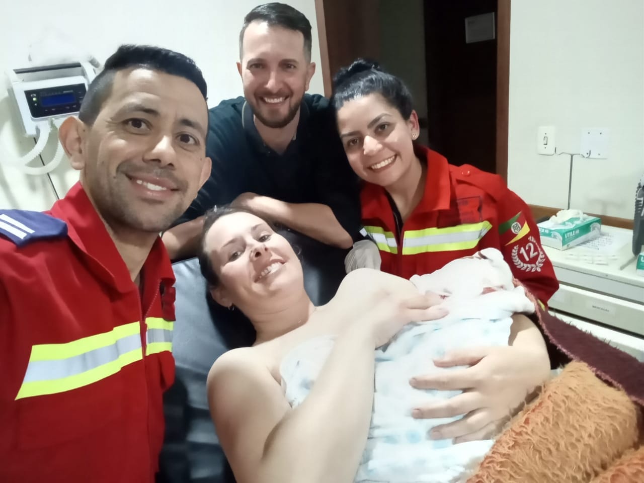 Bombeiros Voluntários auxiliam mãe a dar à luz um menino em Riozinho