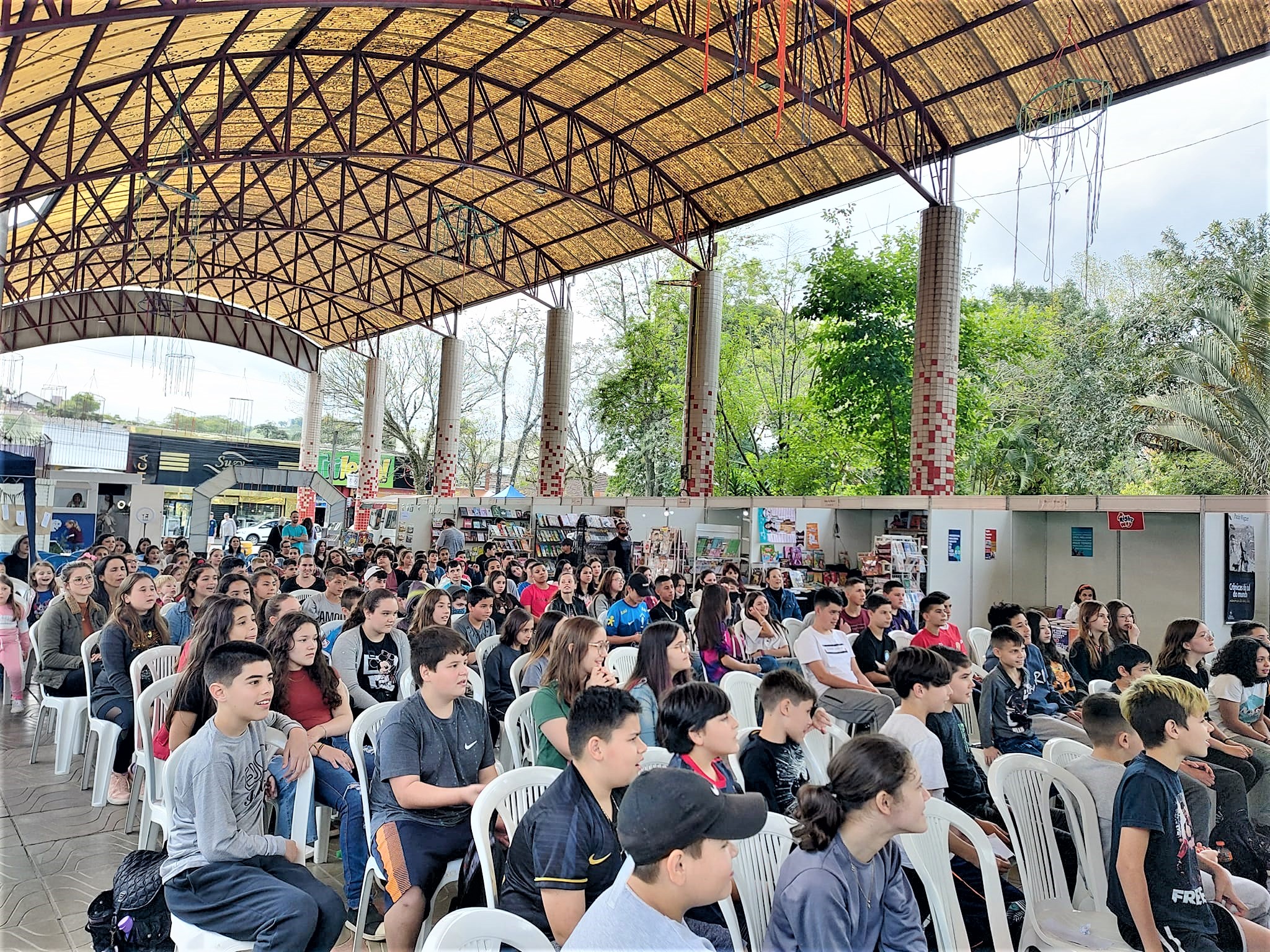 Feira do Livro 2022 movimenta a região central de Parobé