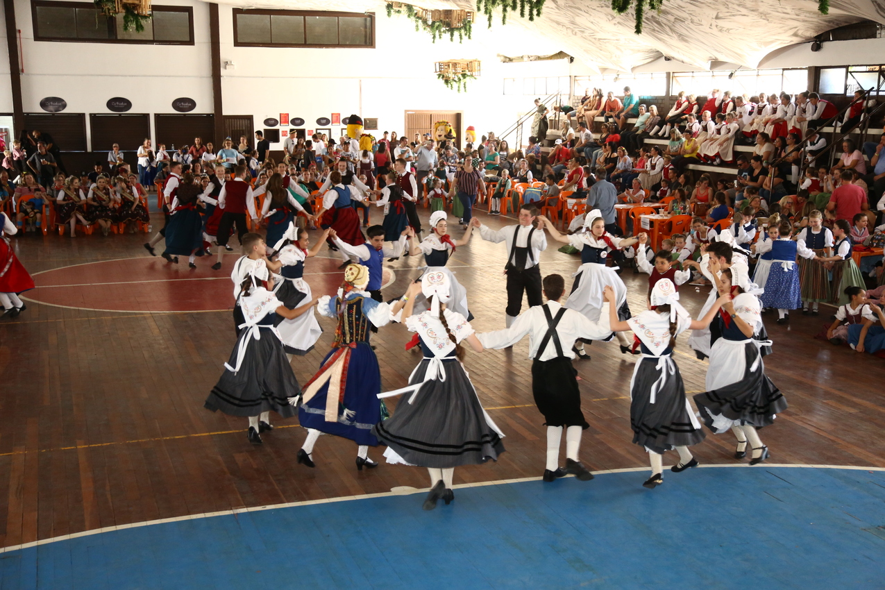 'Noite Cultural - Oktober Dança' é novidade na programação da 33ª Oktoberfest de Igrejinha