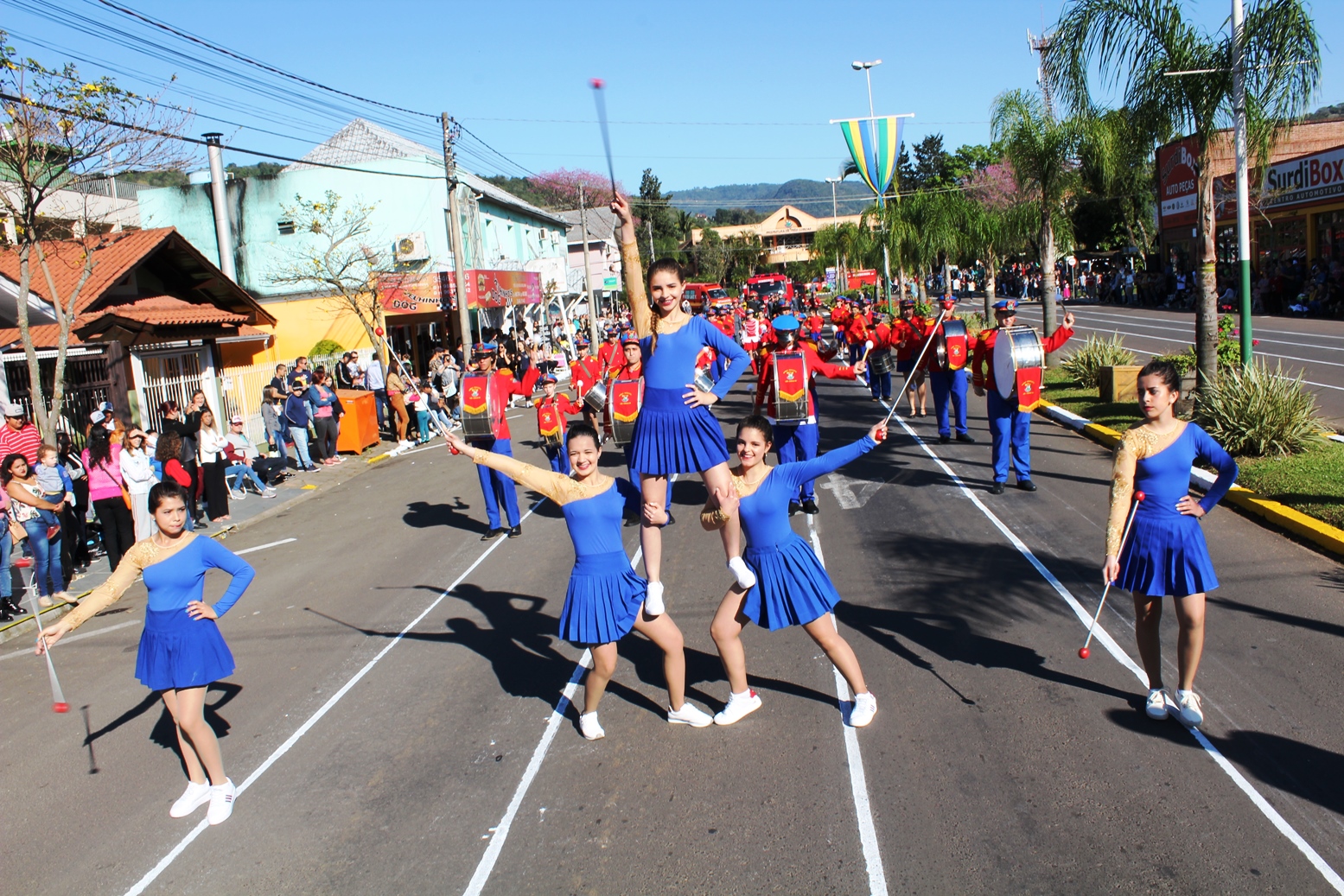 Escolas e mais de 20 entidades participarão do Desfile Cívico em Três Coroas