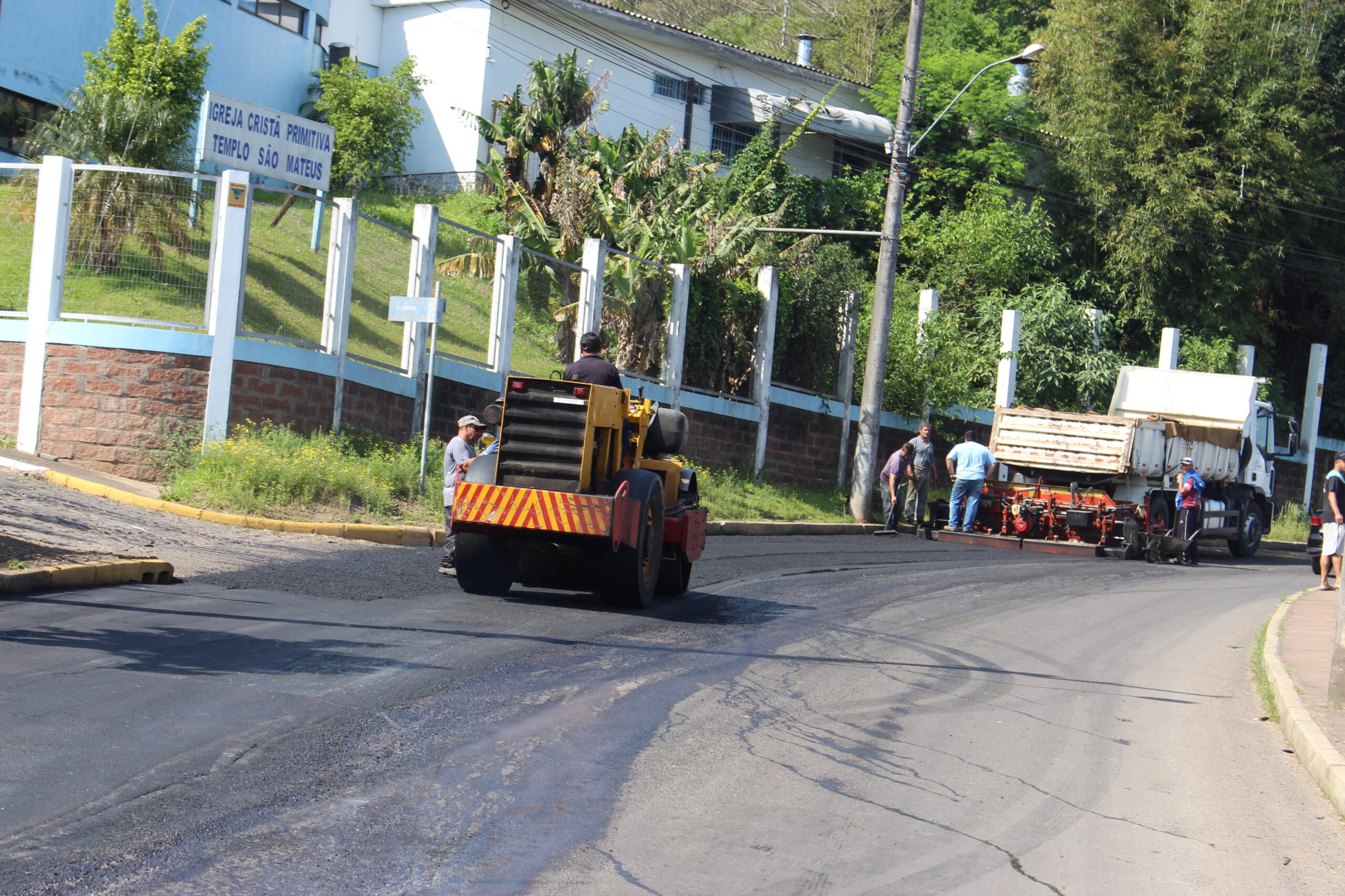 Prefeitura de Parobé promove recapeamento de trecho da rua Djalmo Haack no bairro Alexandria
