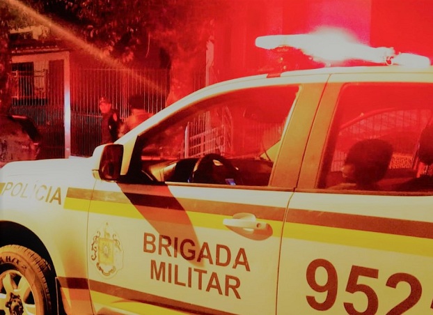 Mãe e padrasto são presos por agressão e tortura contra menina de 3 anos