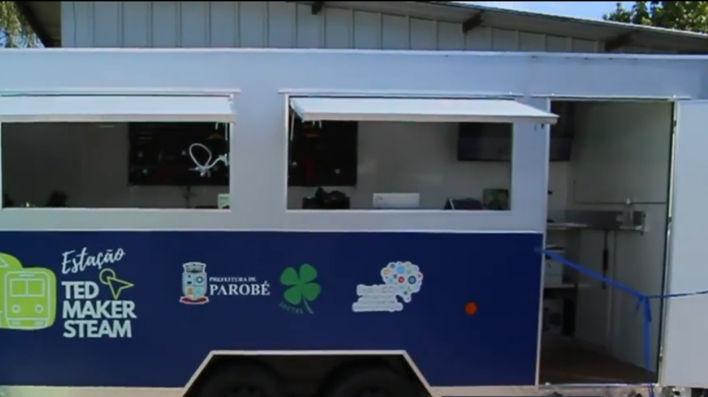 Rede municipal de ensino de Parobé passa a contar com trailer equipado com recursos tecnológicos