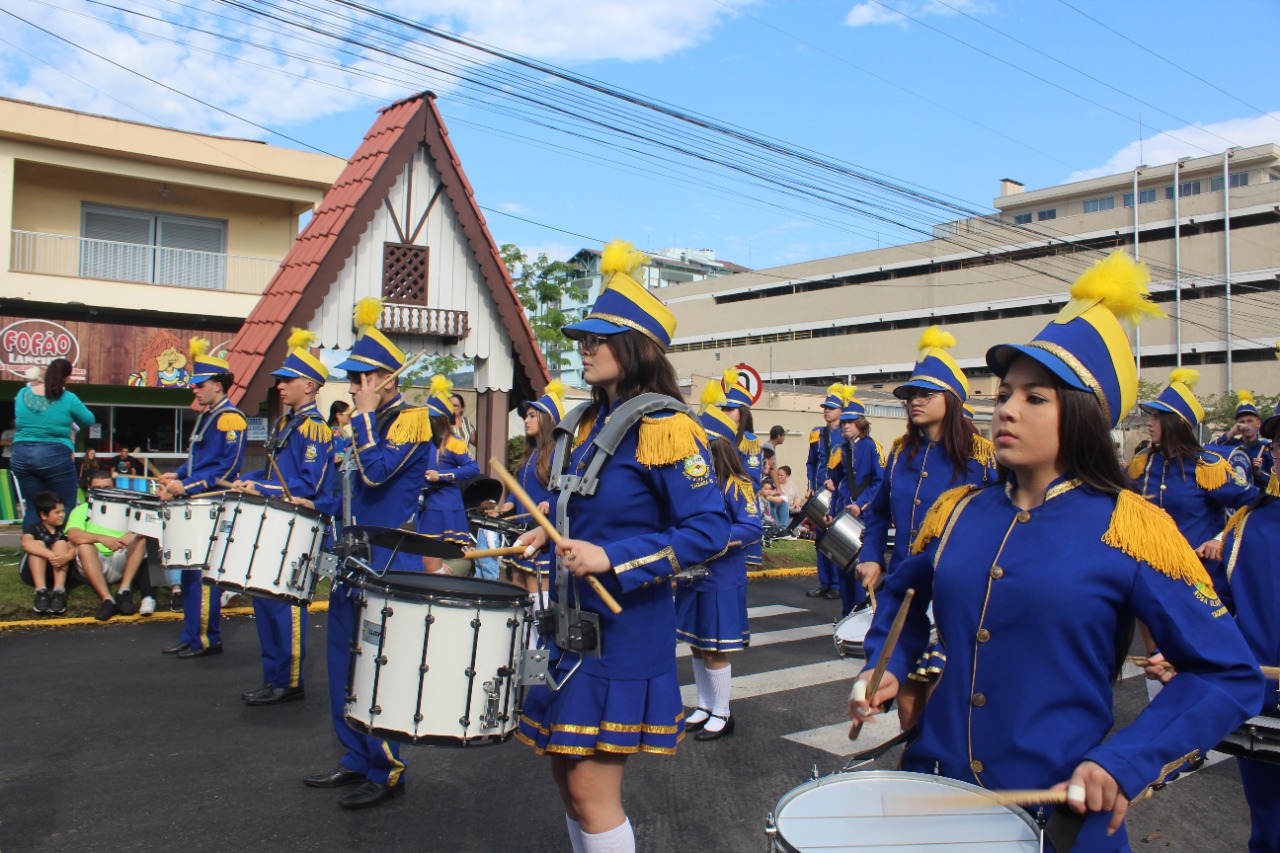 Igrejinha realiza Caminhada Cívica em comemoração ao Bicentenário da Independência