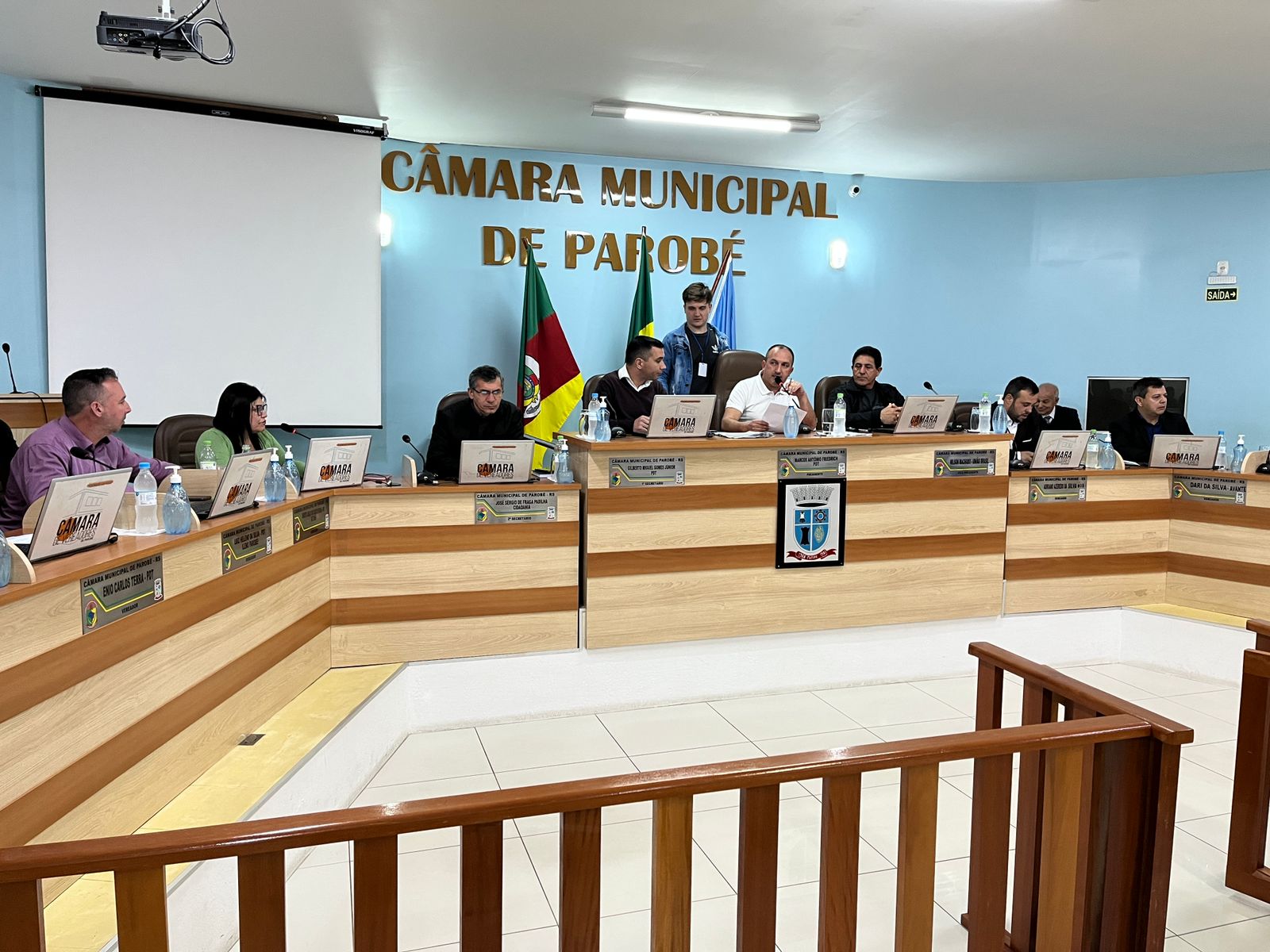 Vereadores aprovam campanha de combate a golpes contra idosos e consórcio de saneamento em Parobé