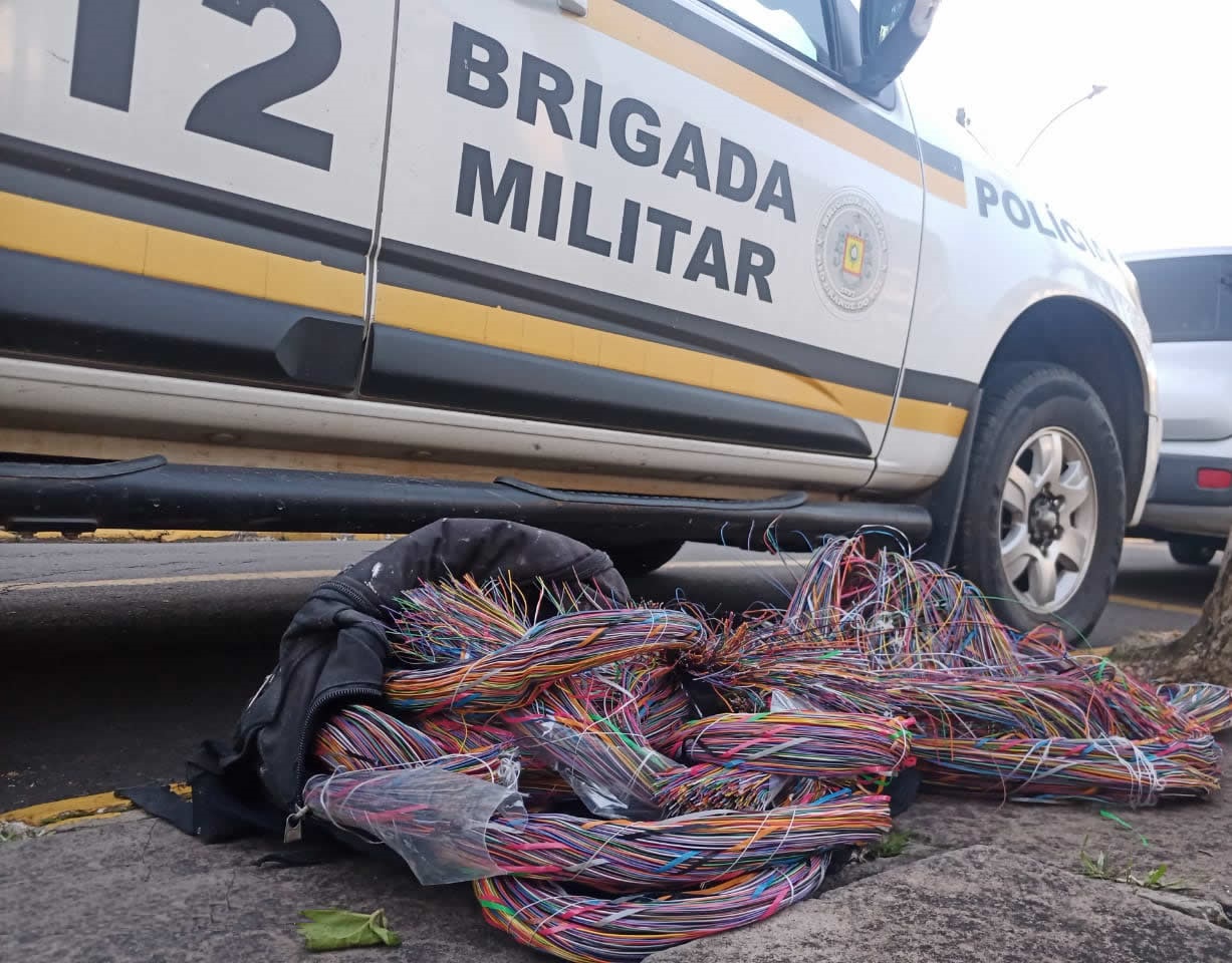 Homem é preso por furto de fios da rede elétrica em Três Coroas