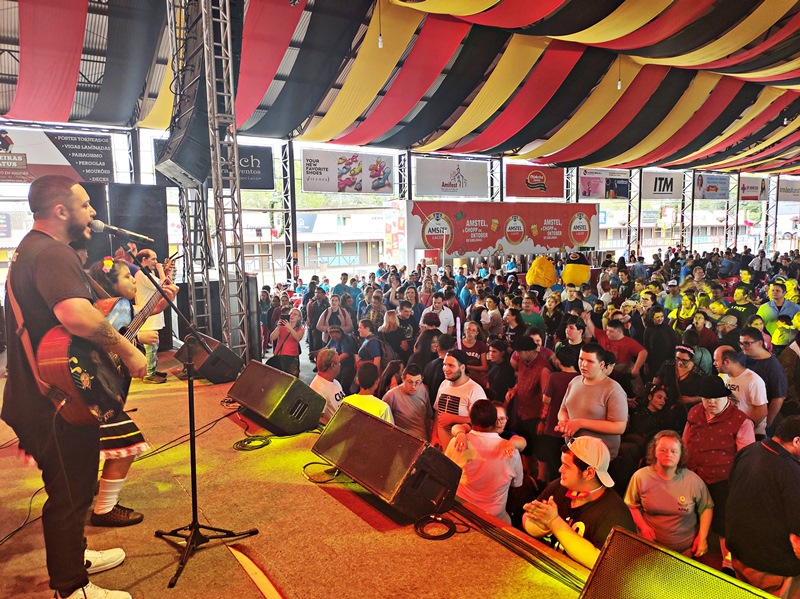 Dia especial na Oktober de Igrejinha promove diversão e inclusão para pessoas com deficiência de mais de 20 cidades