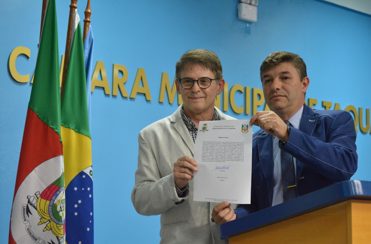 Dr. Maurinho toma posse como vereador em Taquara