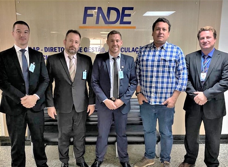 Prefeito de Parobé participa de reunião no Ministério da Educação para viabilizar nova escola