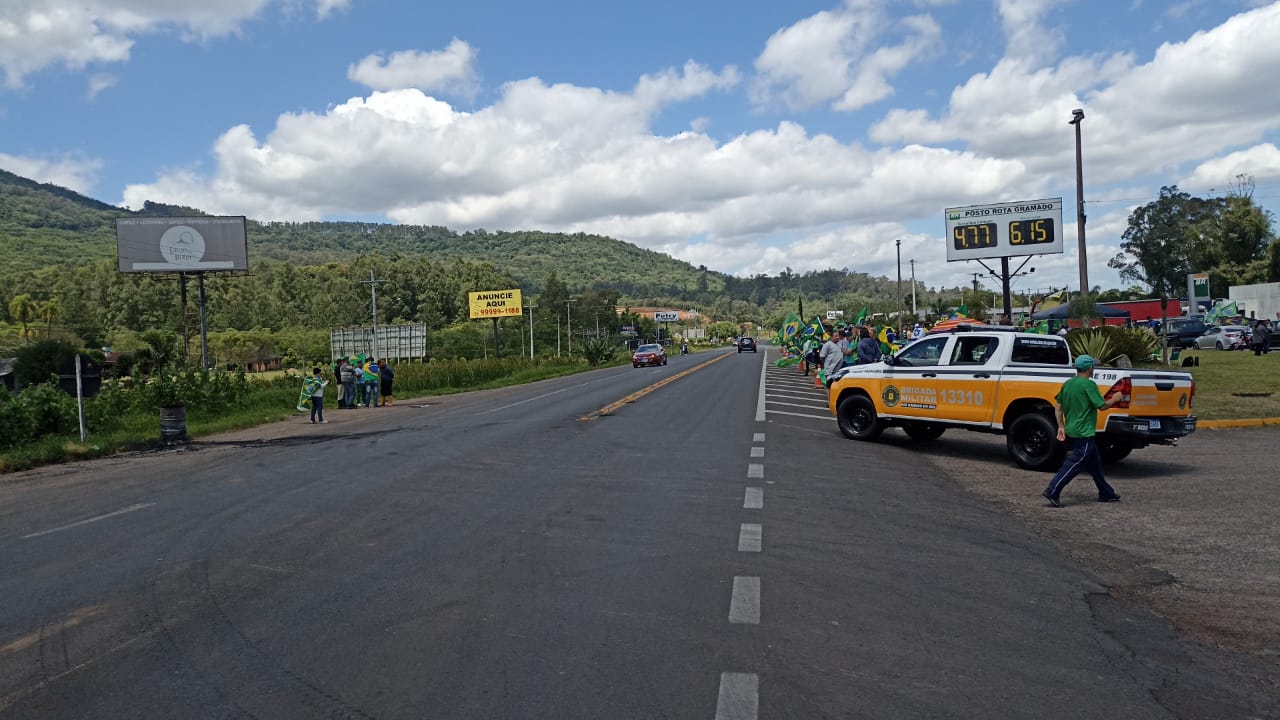 Rodovias da região ainda tem alguns manifestantes, mas trânsito flui normalmente