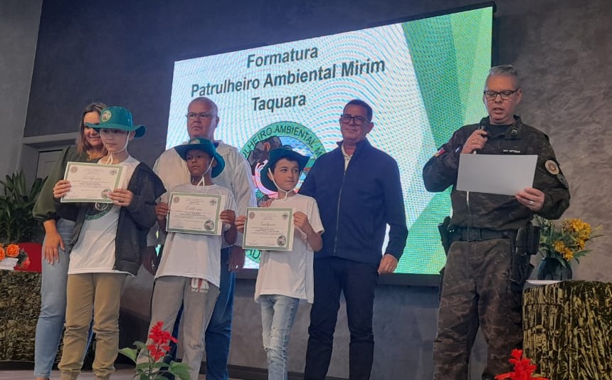 Mais de 300 pessoas participam da formatura do Patrulheiro Ambiental Mirim em Taquara