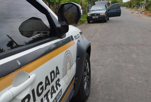 Brigada Militar de Igrejinha recupera veículo furtado e prende responsável pelo crime