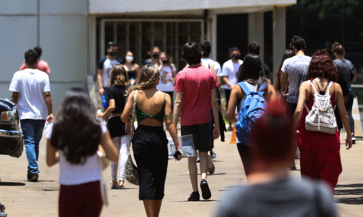 Enem mobiliza estudantes em três municípios do Vale do Paranhana