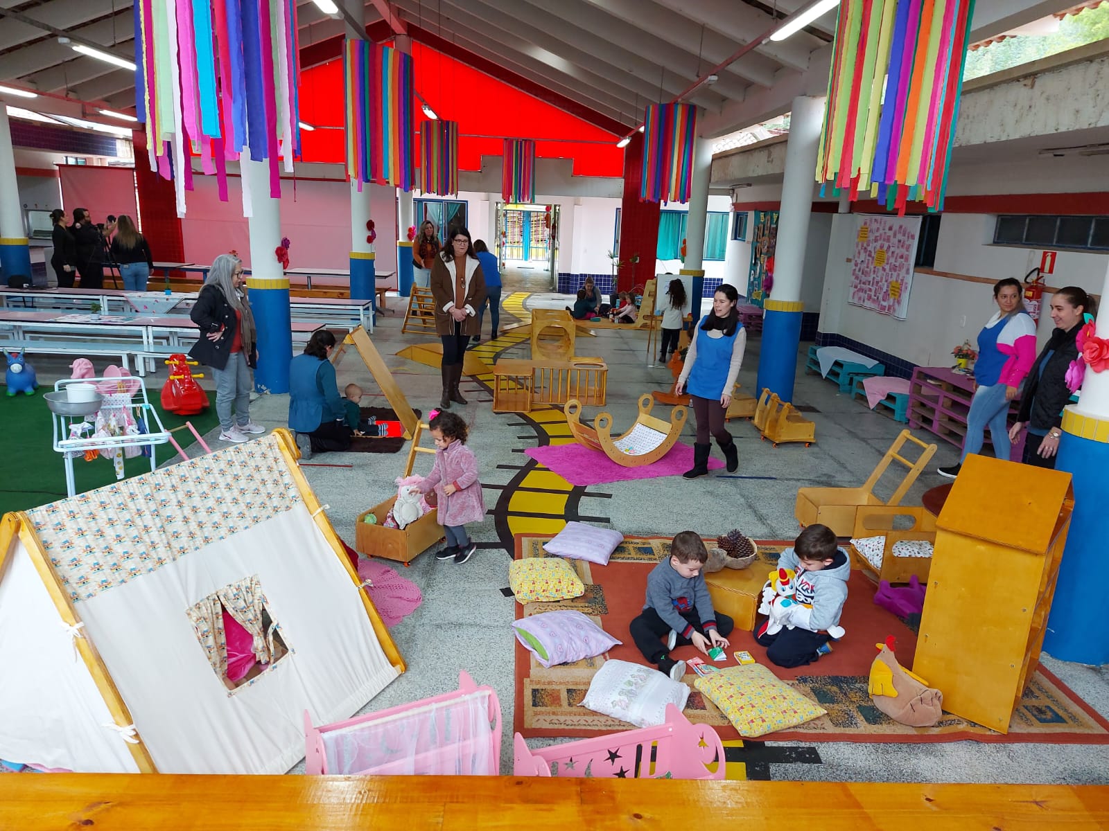 Rede municipal de ensino de Rolante atende mais de mil crianças de zero a cinco anos de idade