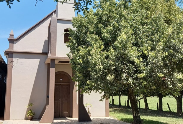 Moradores do interior de Taquara se mobilizam para reerguer a comunidade católica local após furtos