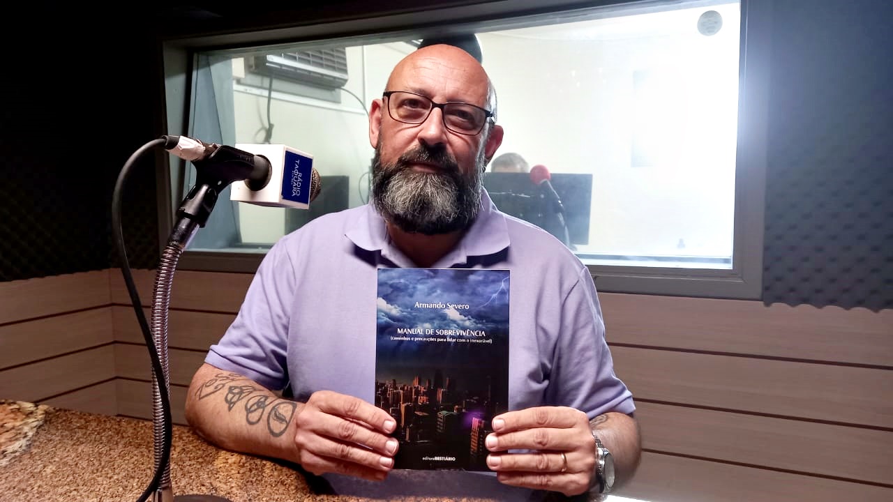 Armando Severo celebra o lançamento do seu segundo livro