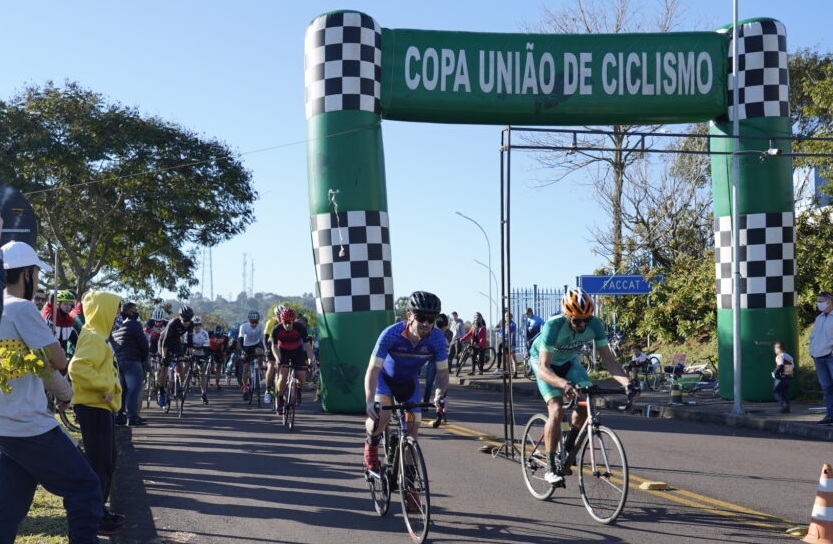 Prefeitura de Parobé interrompe trânsito na Estrada do Pinhal para realização da Copa União de Ciclismo