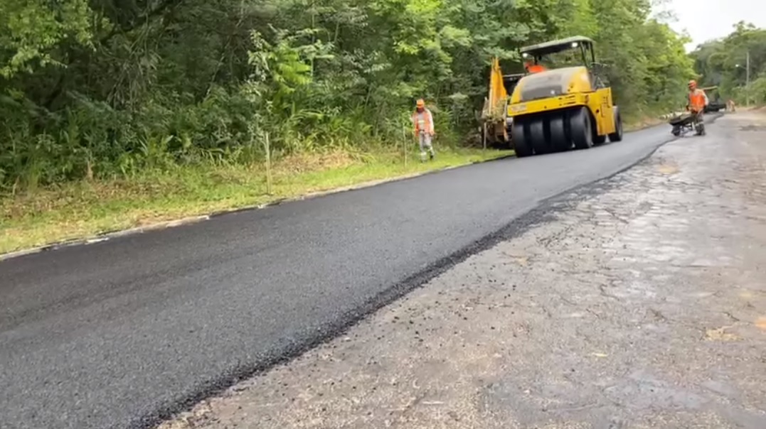 Estrada de acesso para localidade do interior de Igrejinha recebe pavimentação