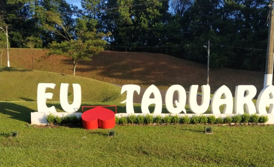 Indivíduos praticam atos de vandalismo em espaços públicos de Taquara