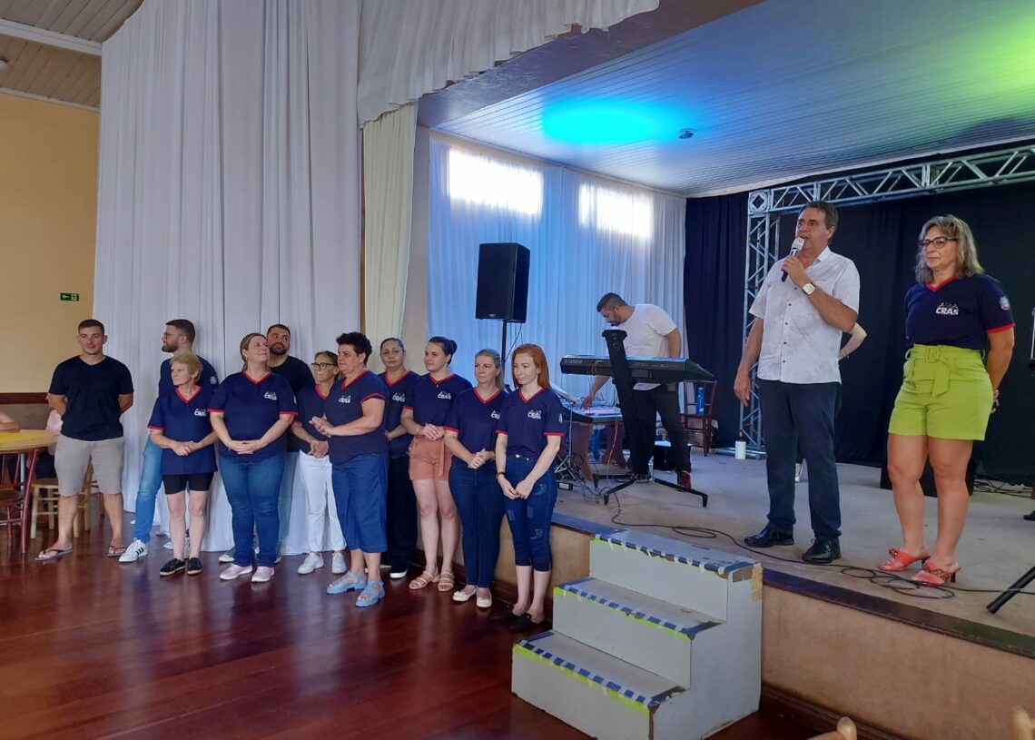 Rolante realizou baile de confraternização dos grupos de convivência