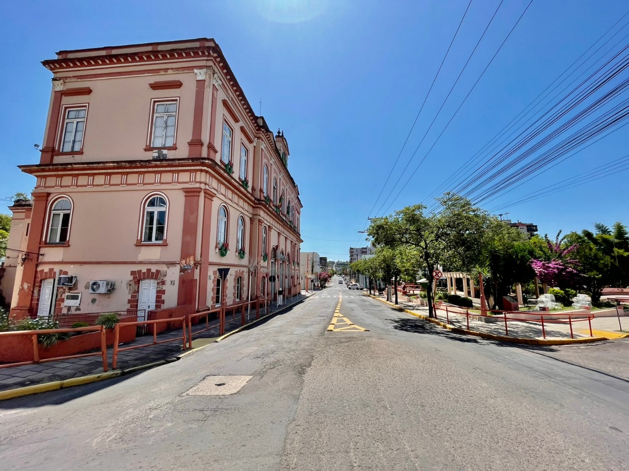 Recapeamento da Rua Tristão Monteiro terá início nesta quarta-feira (11) em Taquara