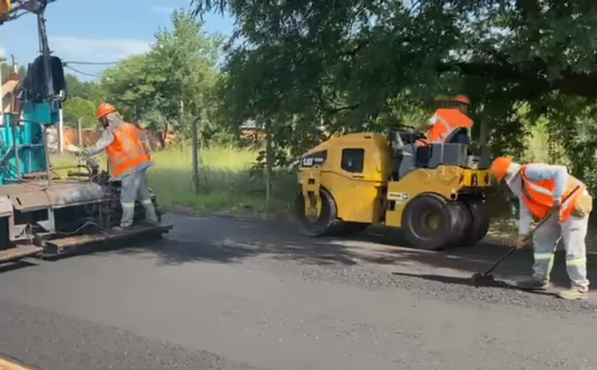 Igrejinha pavimenta avenida Prefeito Hugo Sperb com investimento de quase R$ 1,5 milhão