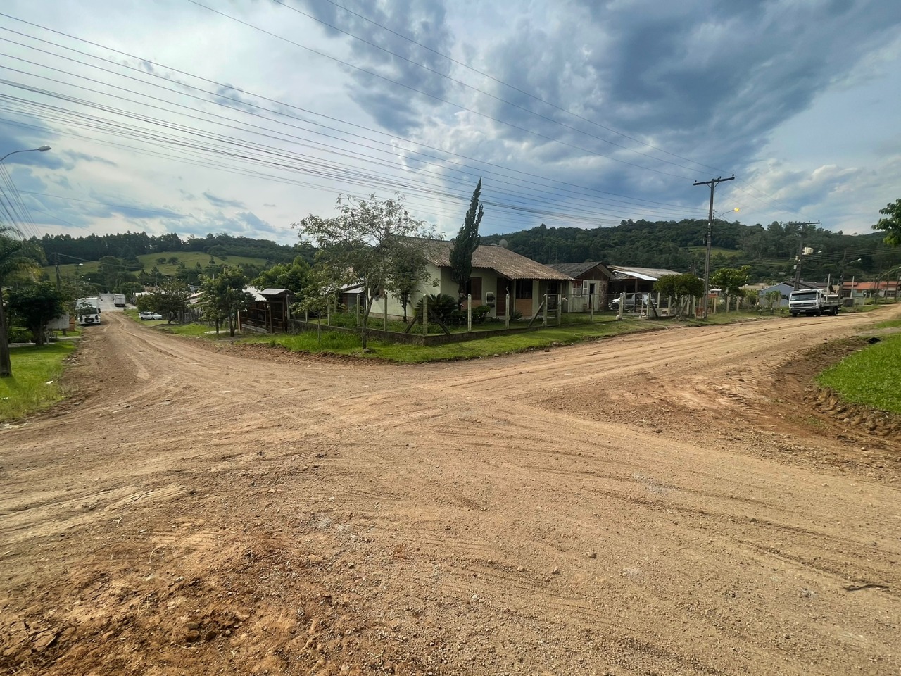 Secretaria de Obras e Serviços realiza melhorias no bairro Santa Rosa em Taquara