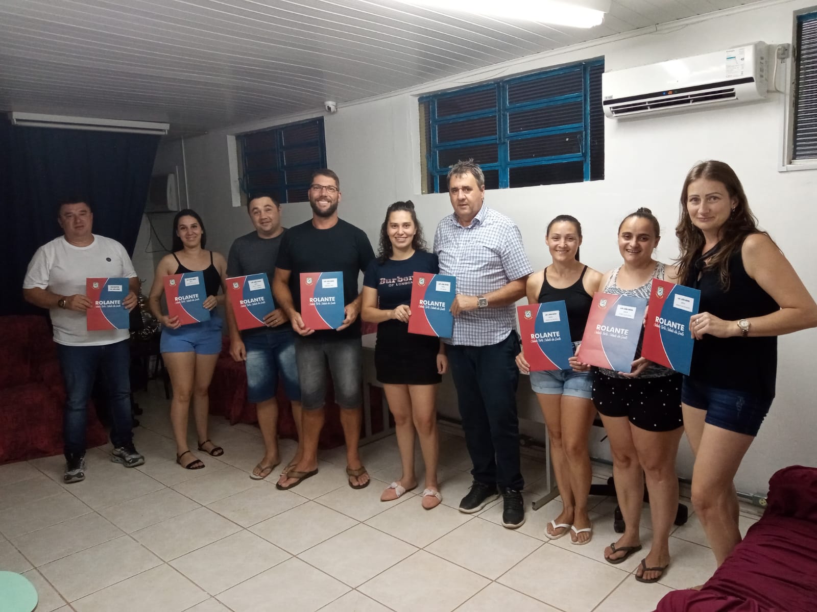 Prefeito entrega escrituras para moradores do Loteamento João Born em Rolante