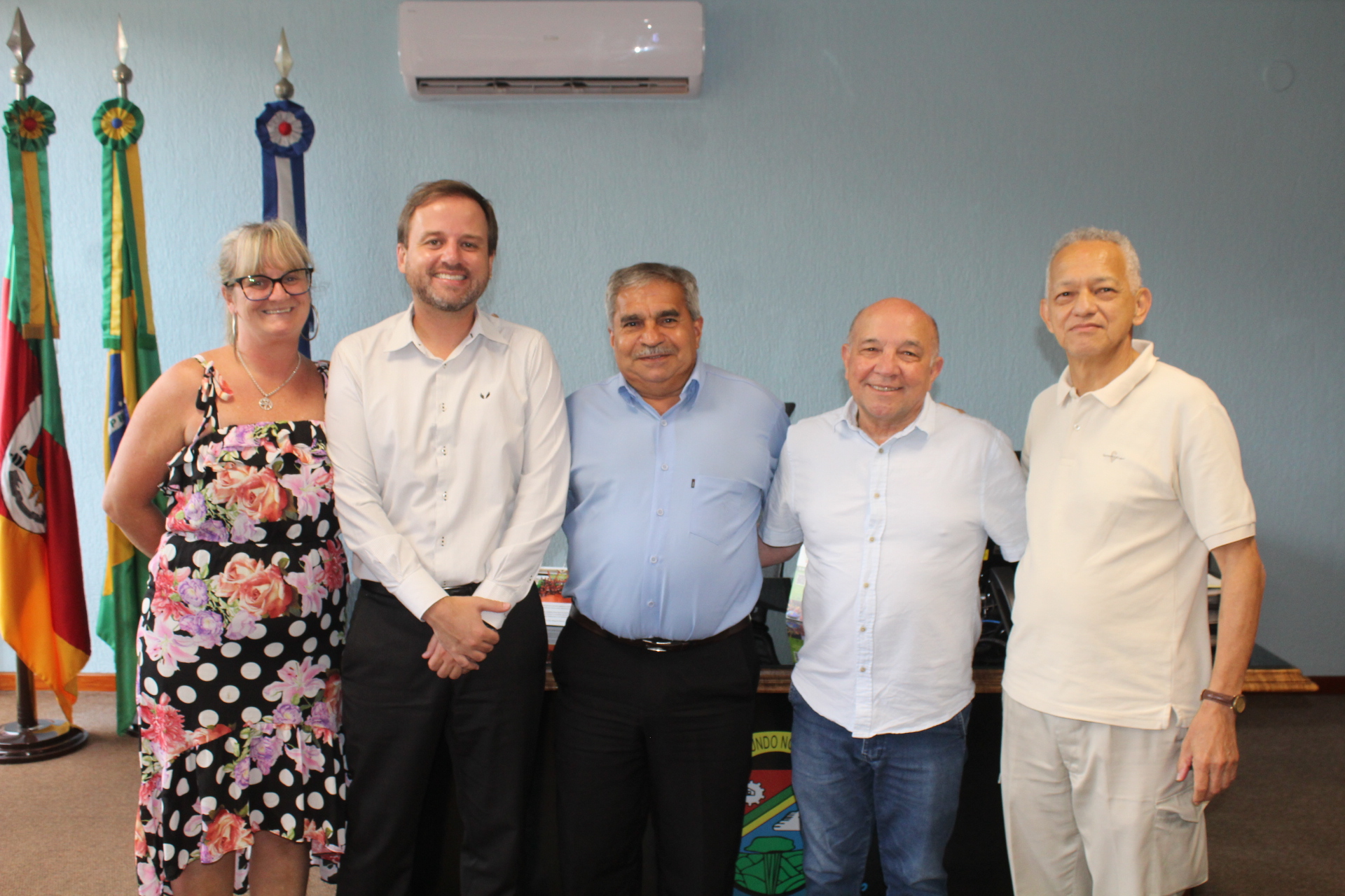 Prefeito de Três Coroas recebe representante do deputado federal Lucas Redecker