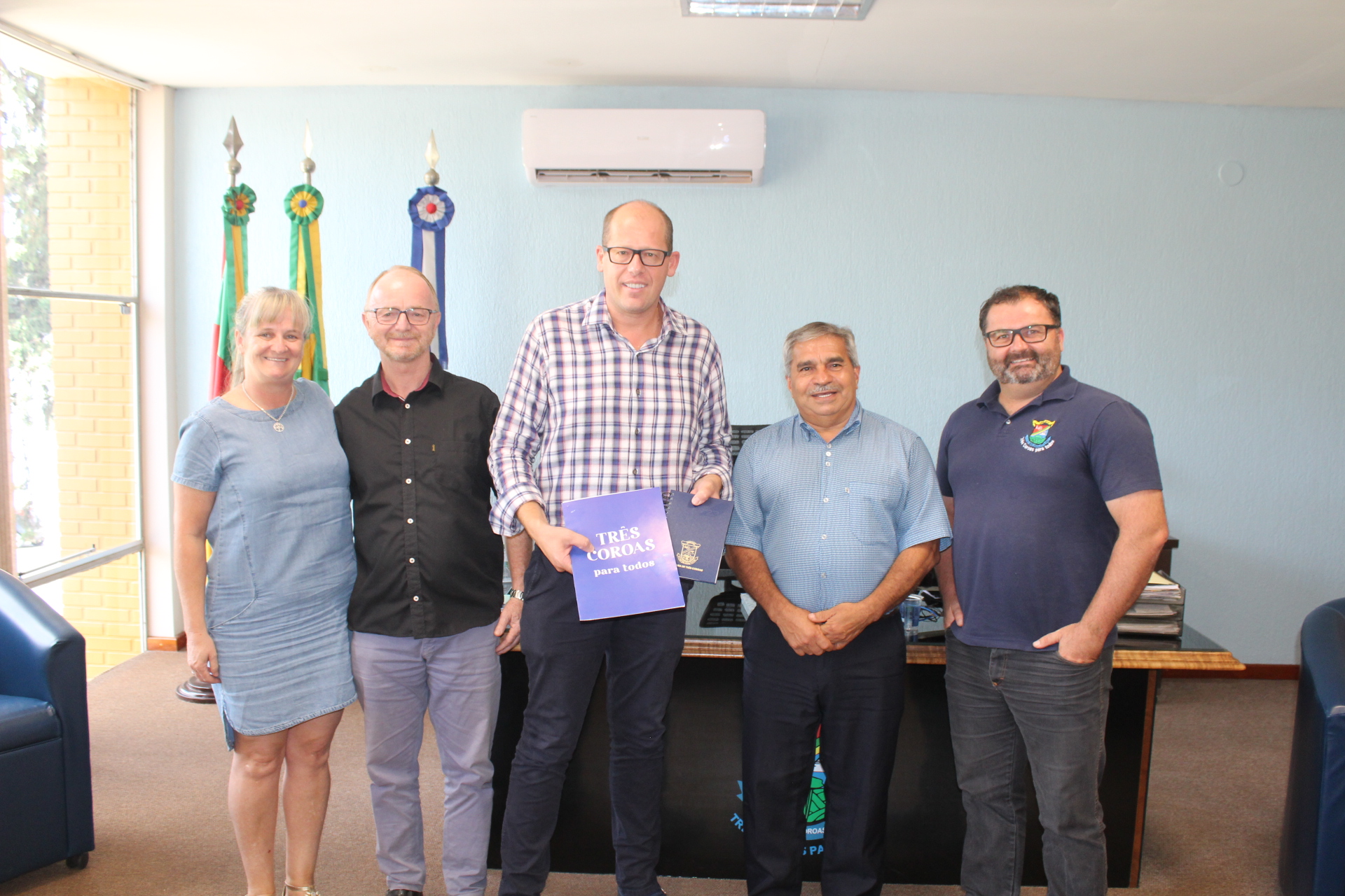 Prefeito de Três Coroas recebe a visita do deputado estadual Joel Wilhelm