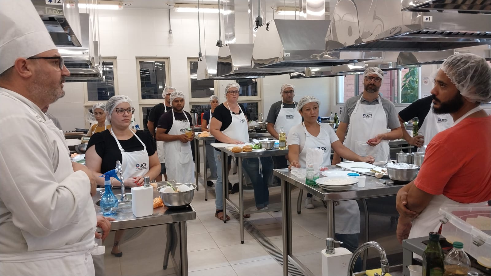 Empresas de Igrejinha e Três Coroas participam de treinamento na área gastronômica com subsídio da CDL